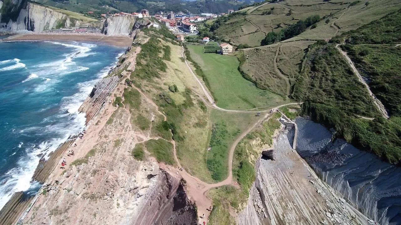 Hotel Kampaoh Zumaia Campo de lujo